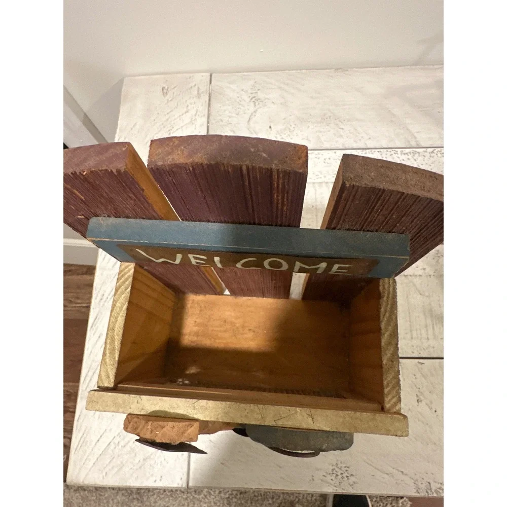 Rustic Wooden Rooster Welcome Box Wall Pocket Farmhouse Decor Picket Fence Sign
